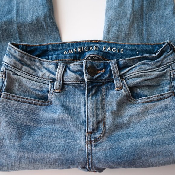 AMERICAN EAGLE Blue Distressed Frayed Hem Jegging Jeans - Size 0 - Picture 4 of 13